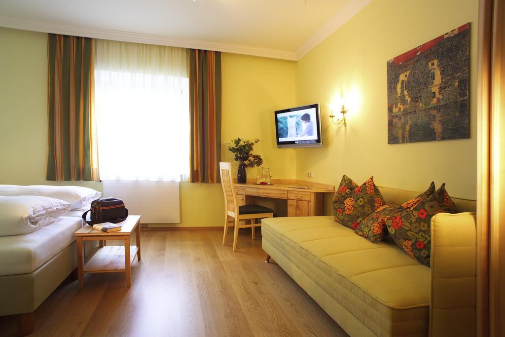 Hotel & Restaurant Ragginger Attersee Nussdorf am Attersee Habitación foto